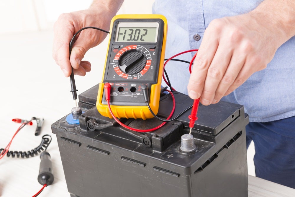 Voltage reader